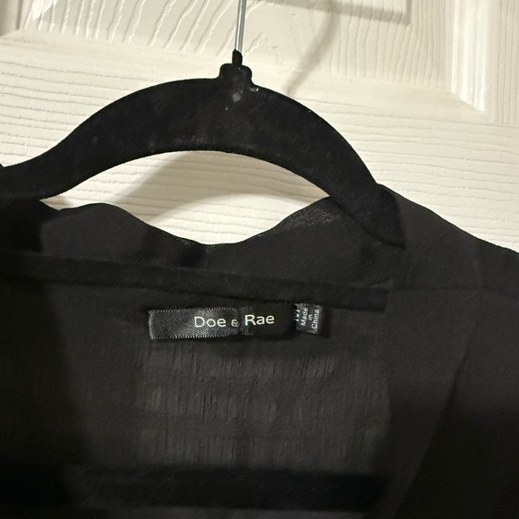 Doe & Rae Black Ruffled Tie Front Blouse - Picture 2 of 4